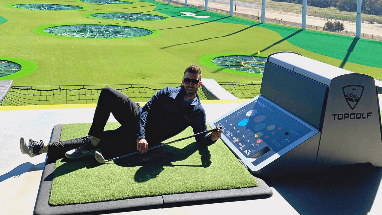 Anthony visits the new Topgolf location in Ontario (Watch)