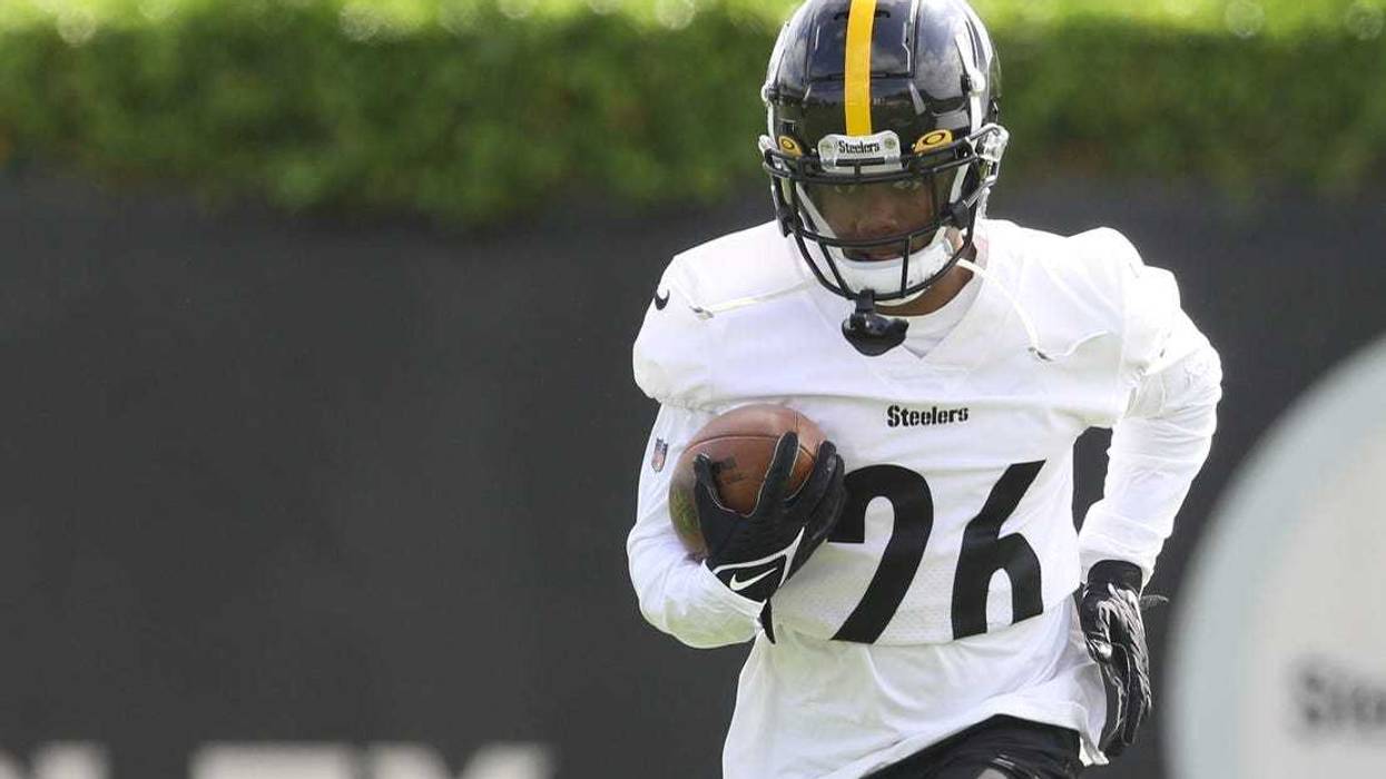 Anthony McFarland during Steelers OTAs