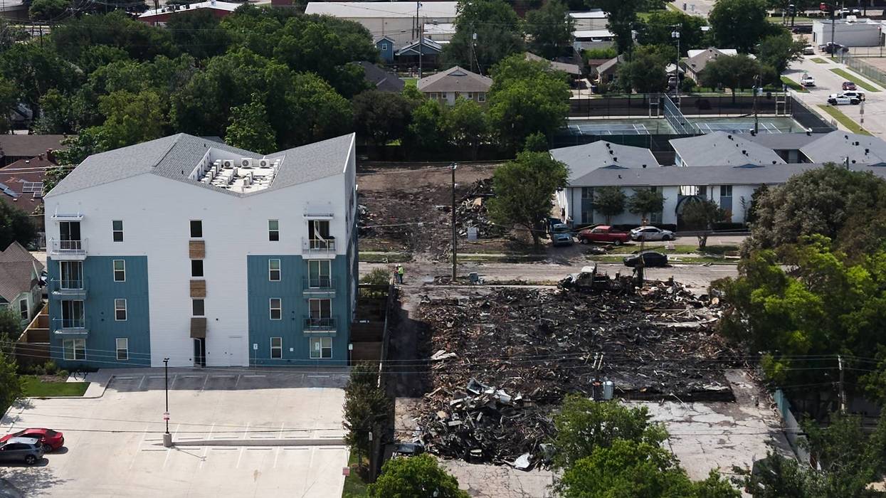 Apartment Fire Dallas 9355