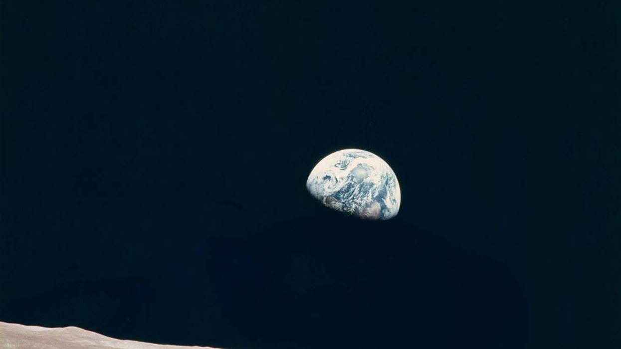 Apollo 8 - Earthrise