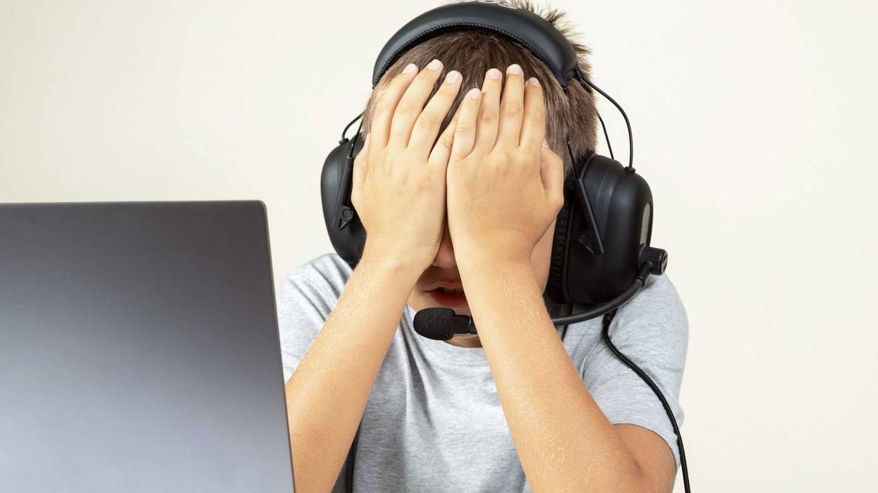 Apologies issued after ‘vendor teacher’ seen having sex during Zoom classroom with Aurora sixth graders