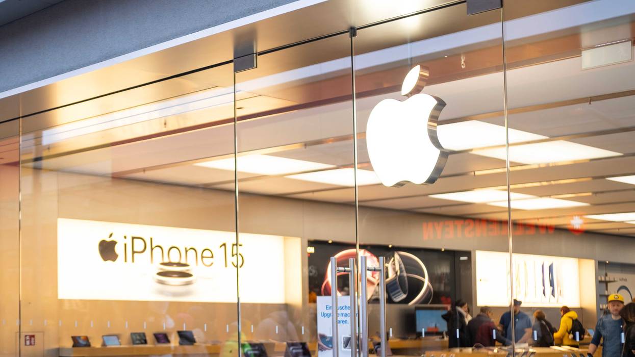 Apple has announced a $500 million investment in MP Materials — the only U.S. rare earth mining and processing operator — to support a new magnet manufacturing facility in Texas, adding to the firm’s existing plant in Alliance, North Fort Worth.