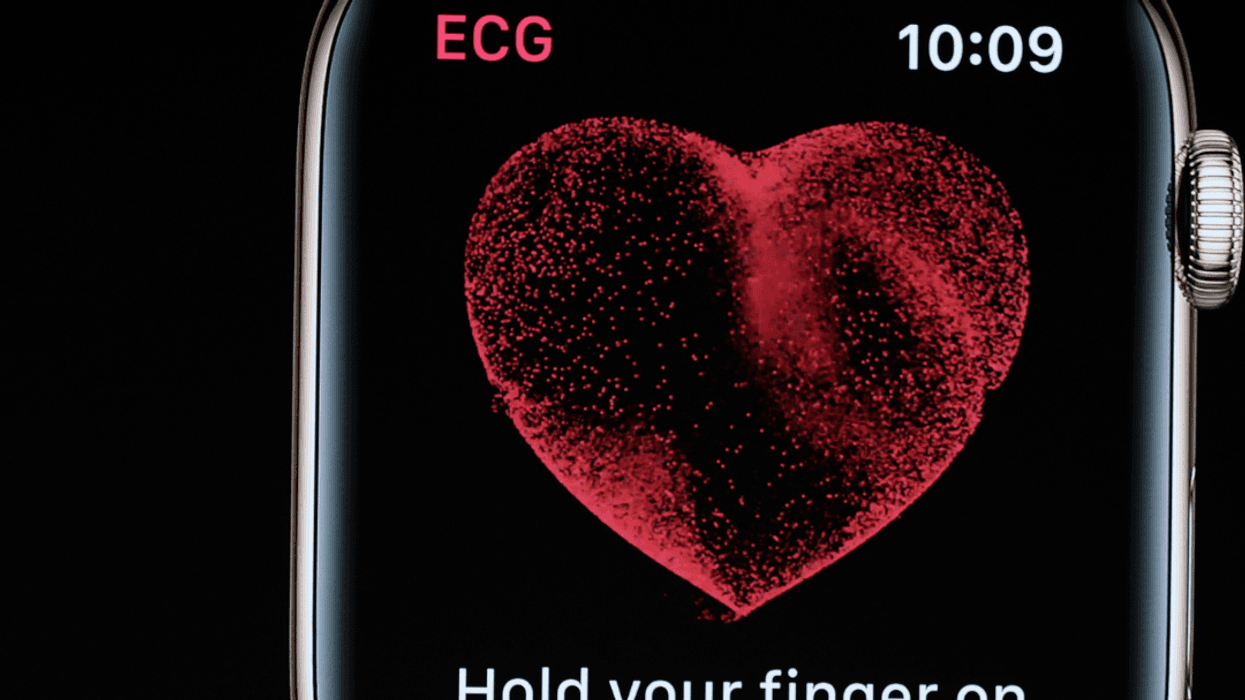 Apple Watch helps save pregnant woman's life in Costa Mesa