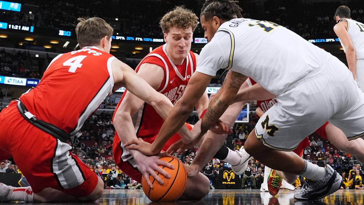 APTOPIX B10 Michigan Ohio St Basketball