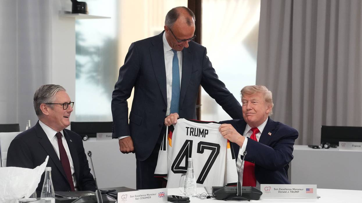 APTOPIX France G7 Summit 9