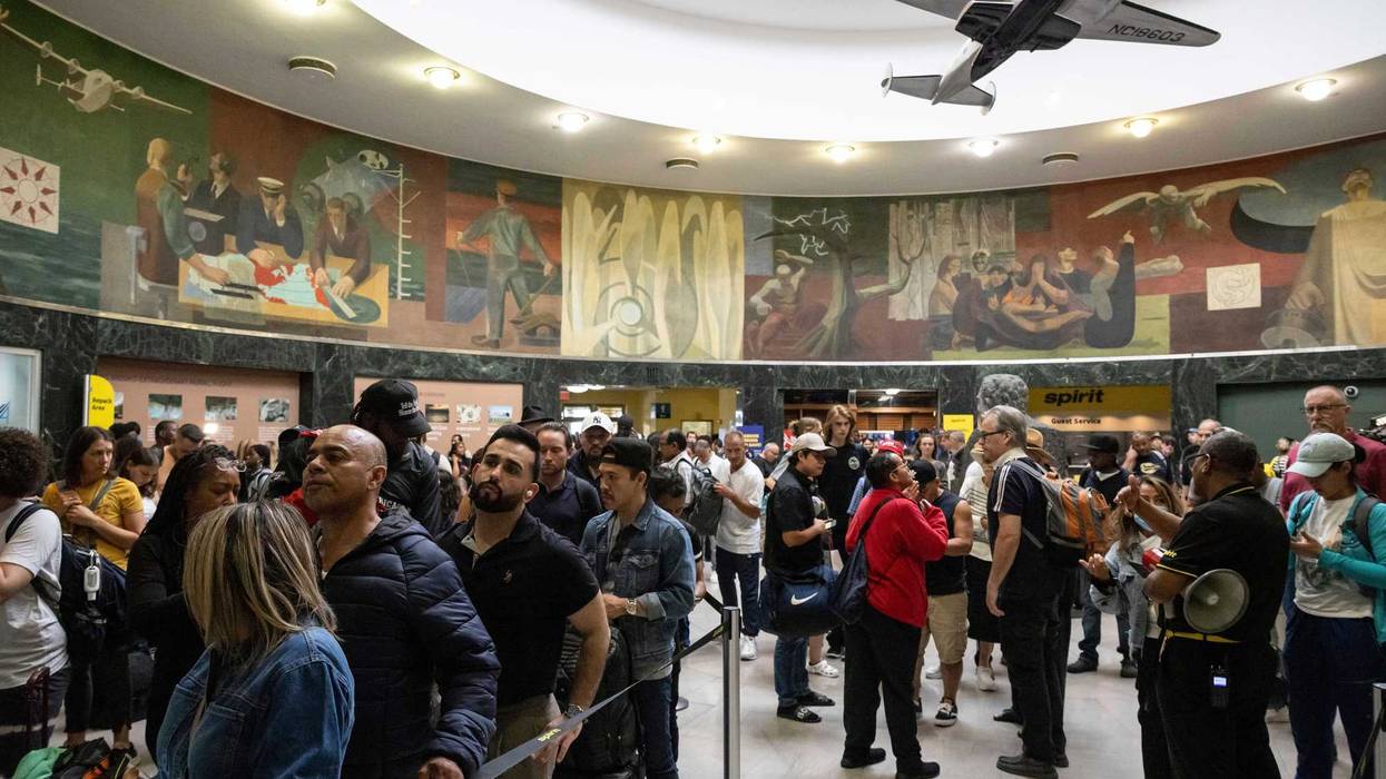 APTOPIX Global Internet Outage