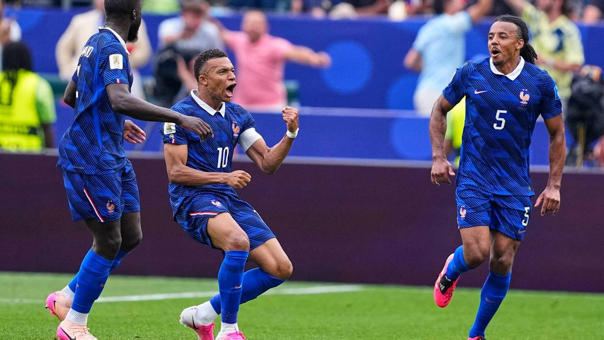 APTOPIX Iraq France WCup Soccer