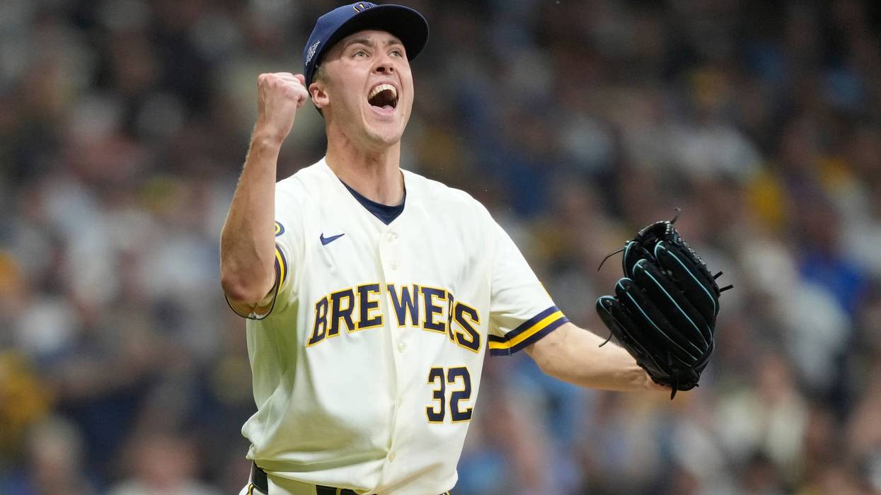 APTOPIX Padres Brewers Baseball
