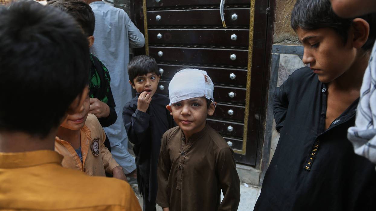 APTOPIX Pakistan School Roof Collapse 395