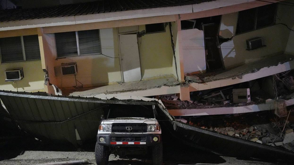 APTOPIX Panama Earthquake 4
