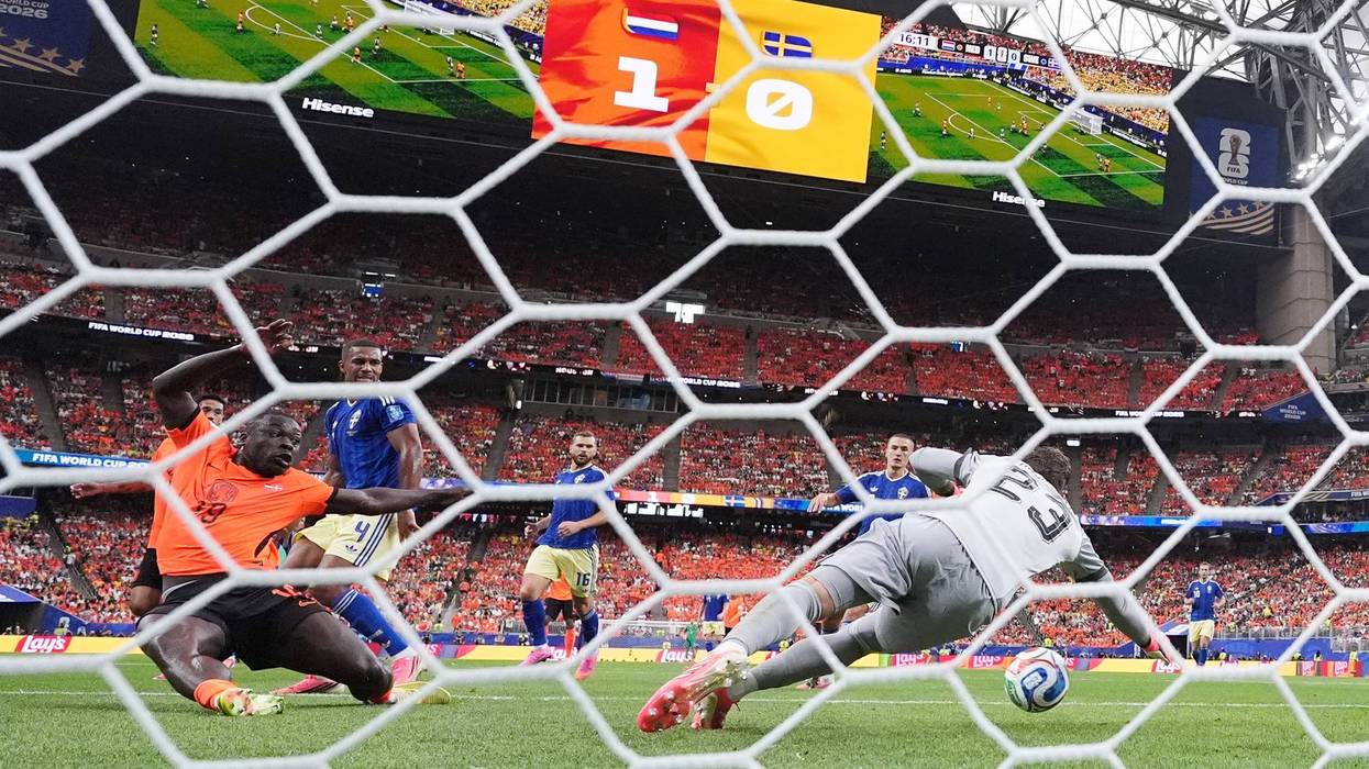 APTOPIX Sweden Netherlands WCup Soccer