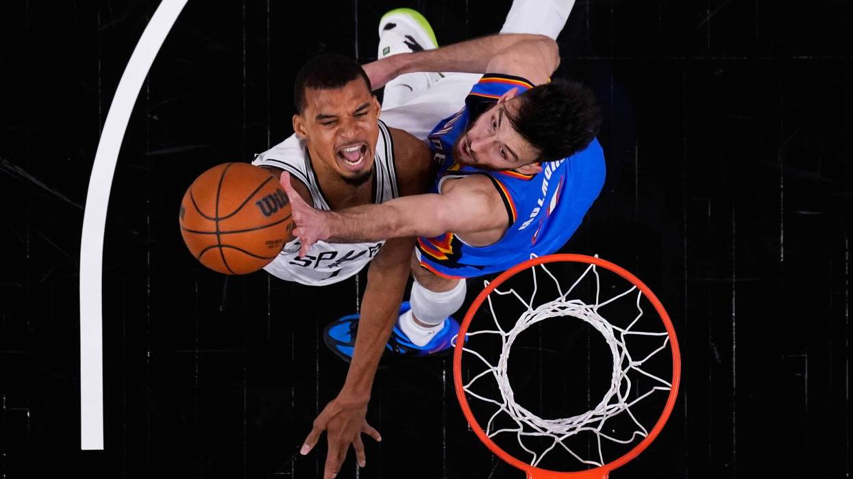 APTOPIX Thunder Spurs Basketball