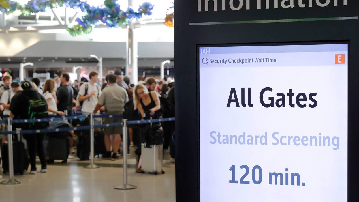 APTOPIX Travel Delays