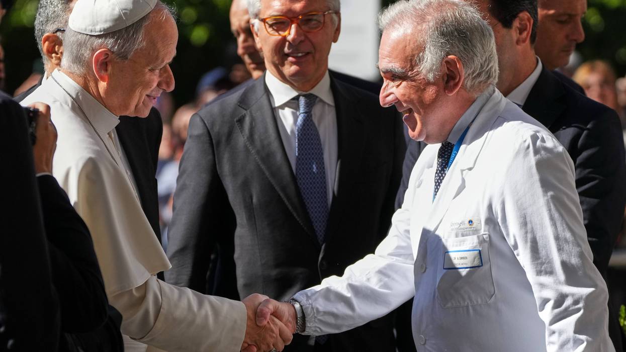 APTOPIX Vatican Pope Surgery 512