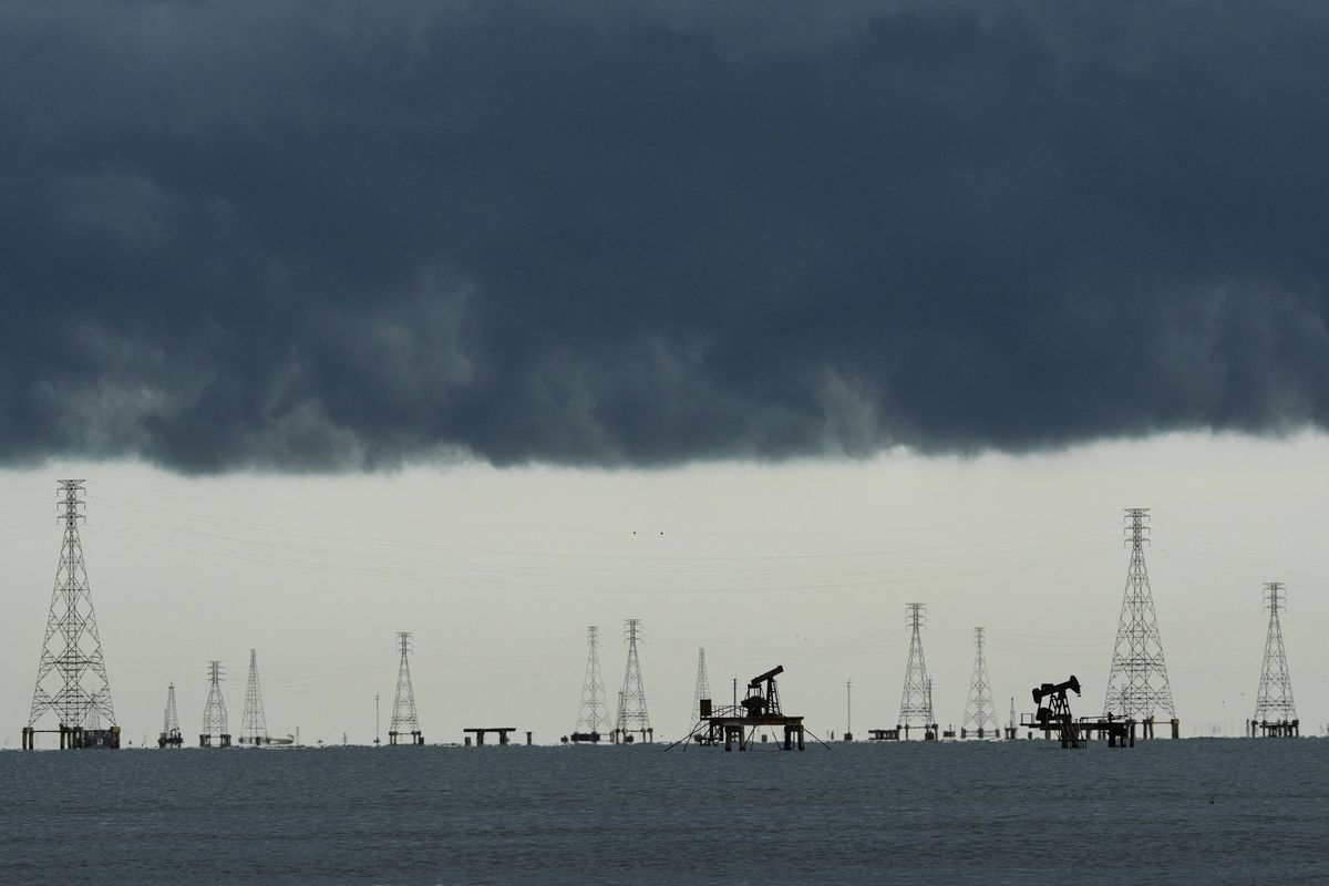 APTOPIX Venezuela Oil