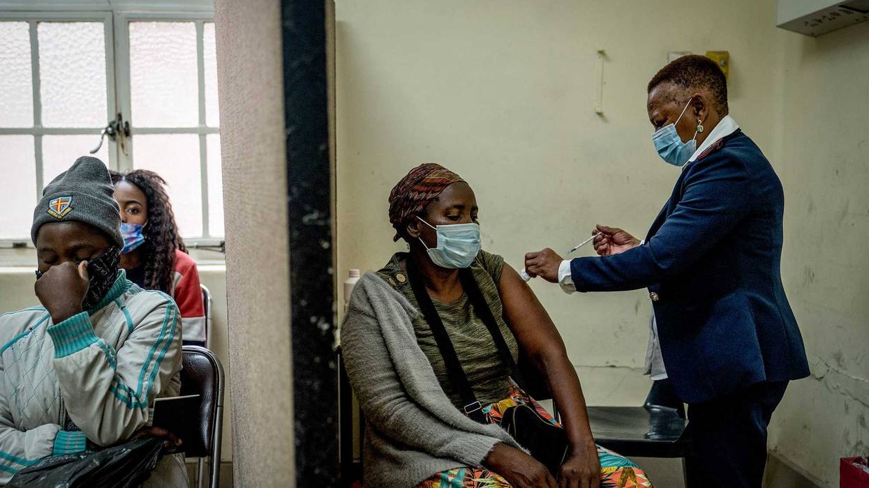 APTOPIX Virus Outbreak South Africa