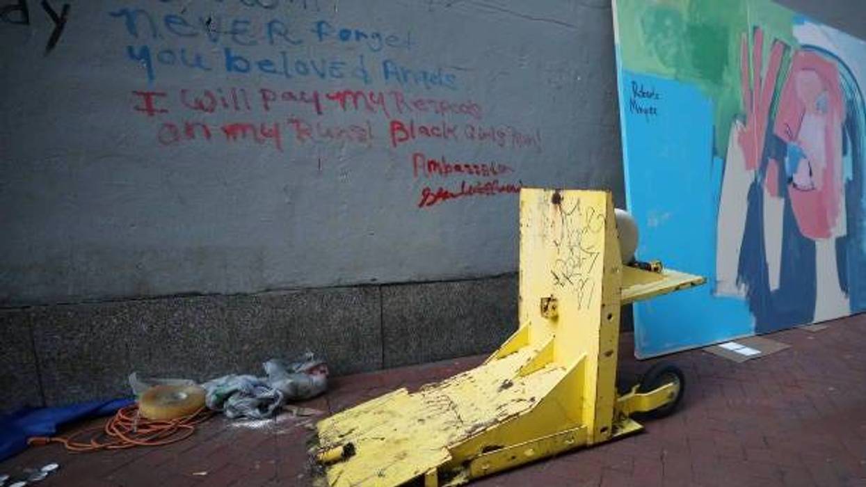 Archer Barrier Bourbon Street