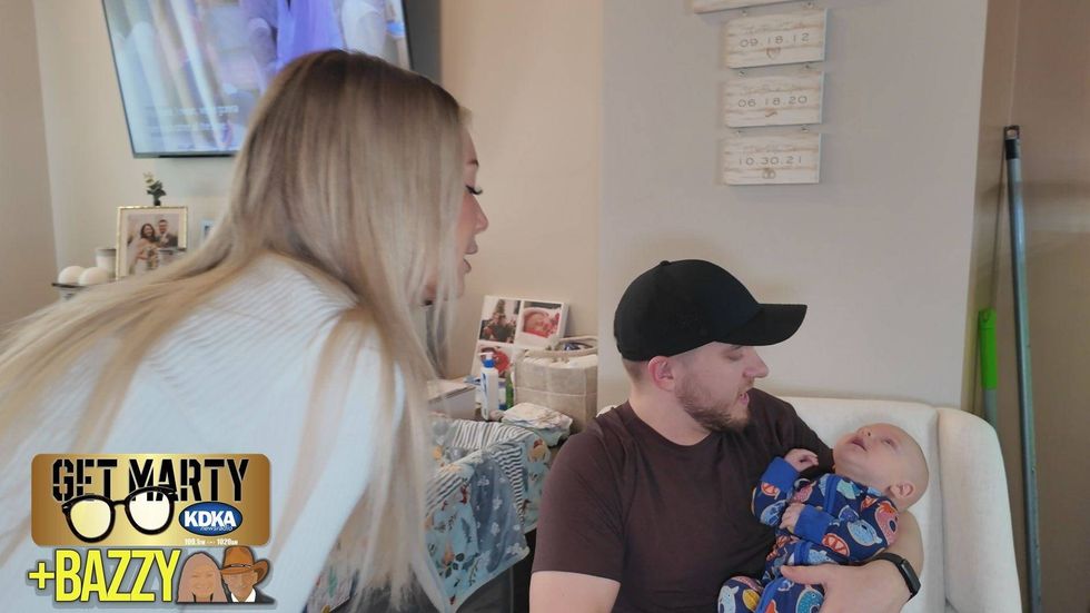 Arianna meets baby Maverick and Jesse.