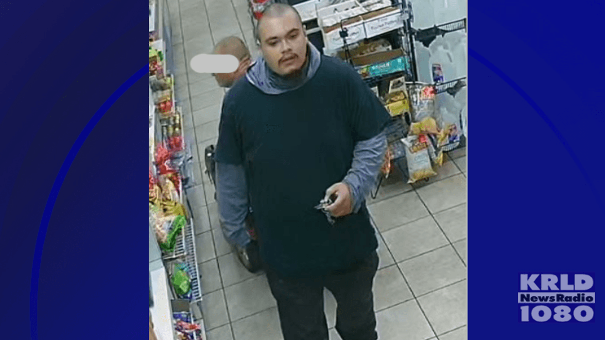 Arlington police release photos of person-of-interest in carjacking