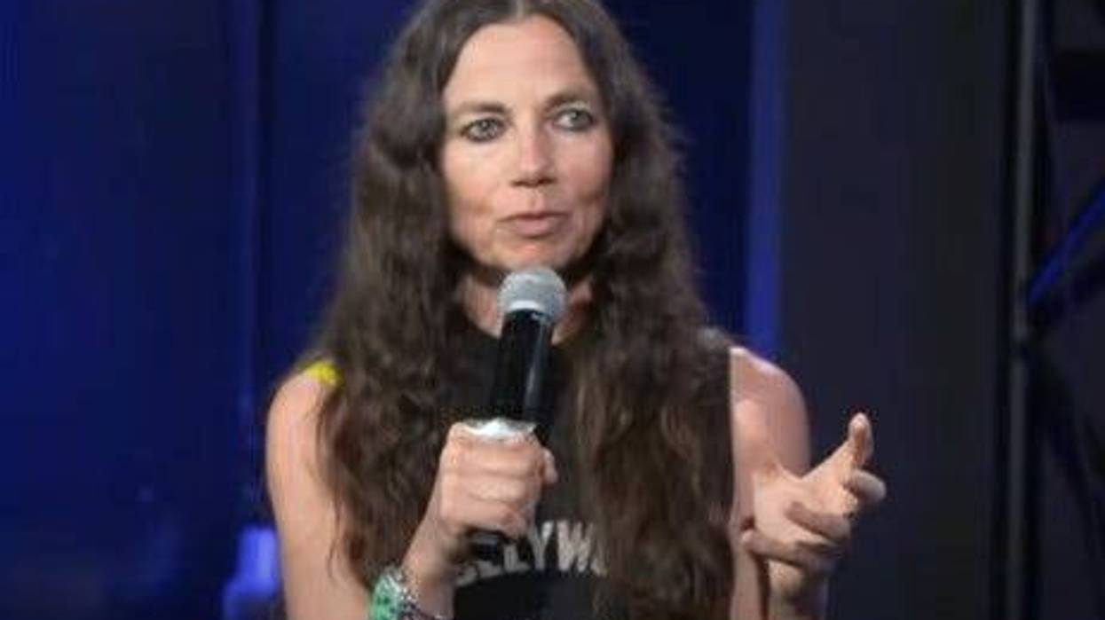 Artificial intelligence is slowly but surely weaving its way into the arts, but actor, screenwriter, producer, and director Justine Bateman said in KNX News’ town hall, “Reality in an A.I. World,” that AI is not needed.