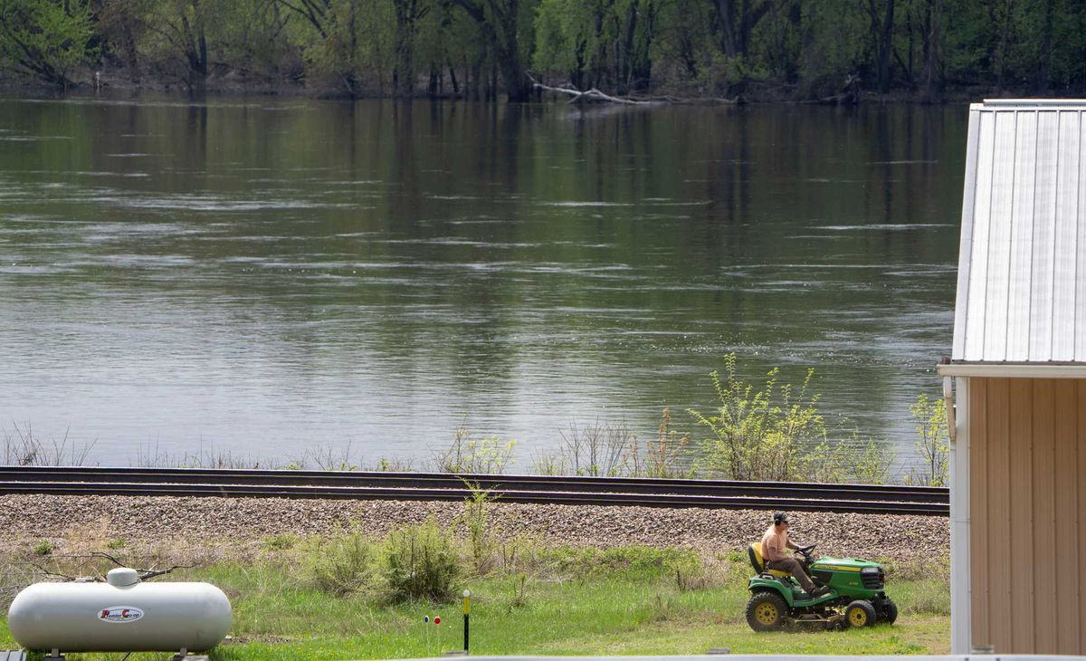 As our rain moves out and rivers once again rise, we're learning about a pretty unique partnership between meteorologists and hydrologists who keep track of it all