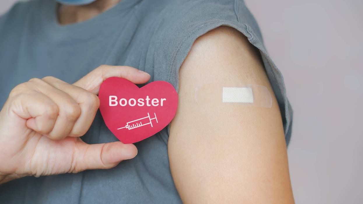 As the new omicron-specific booster shots become available to the public, some may wonder — is it ok to get a Pfizer shot when I previously got Moderna?