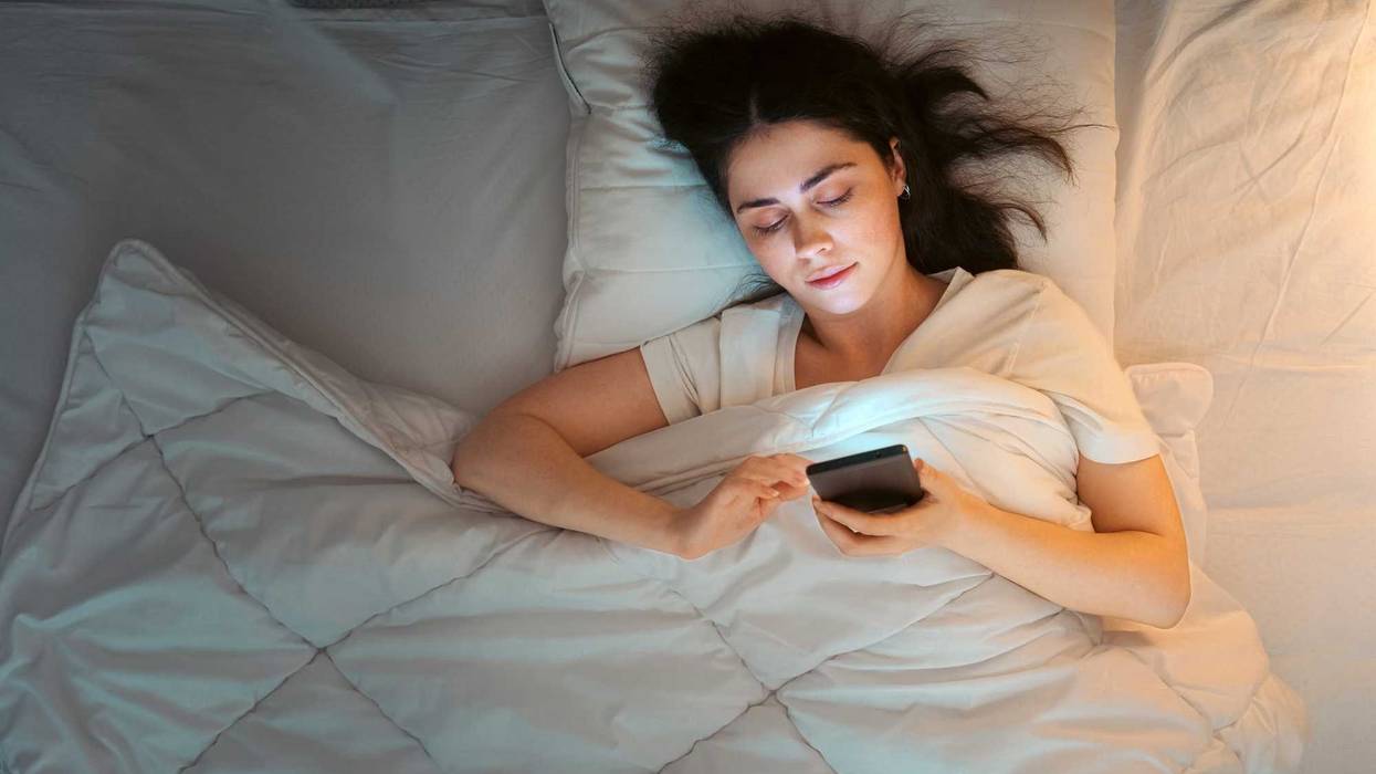 As we get ready to spring our clocks on hour ahead early Sunday morning, a few tips from Mayo Clinic to get better sleep during a weekend that can cause some deep disruptions.