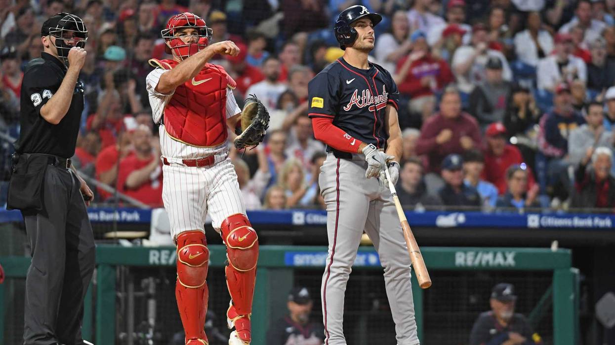 Atlanta Braves first base Matt Olson (28) reacts after striking out with the bases loaded
