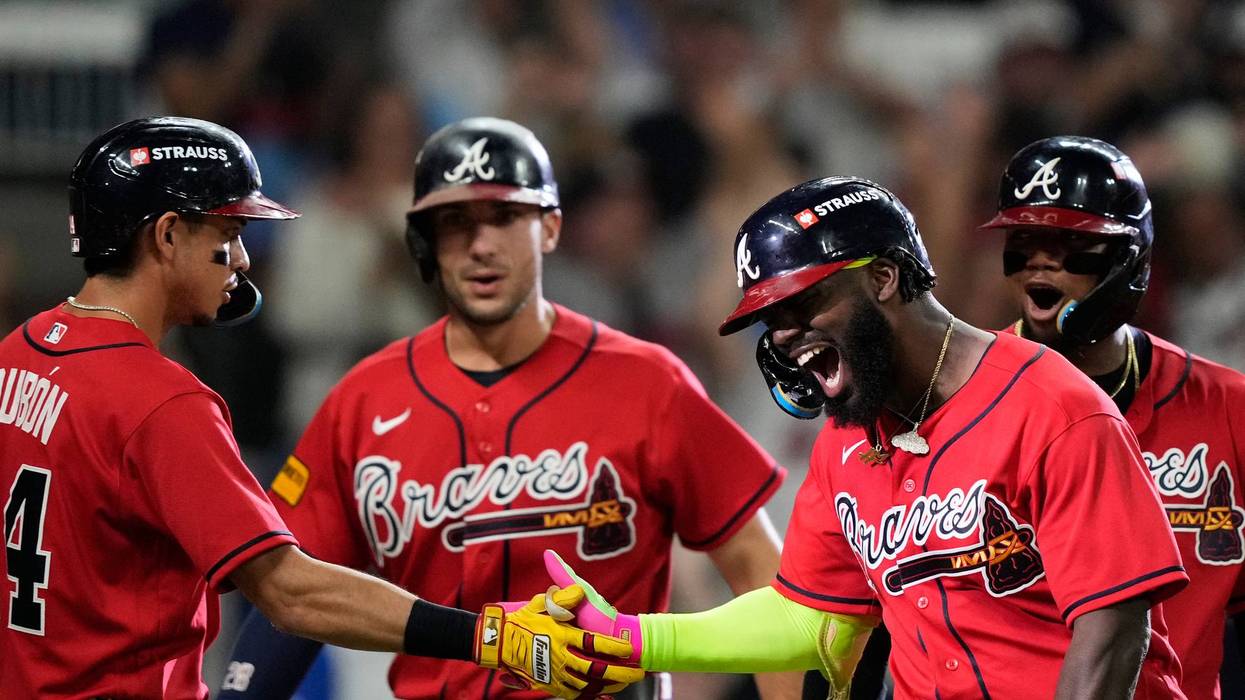 Braves hit 3 homers and Chris Sale closes out 6-2 win over Phillies to win Wild Card Series