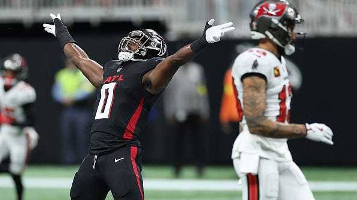 Atlanta Falcons Inside Linebacker Divine Deablo