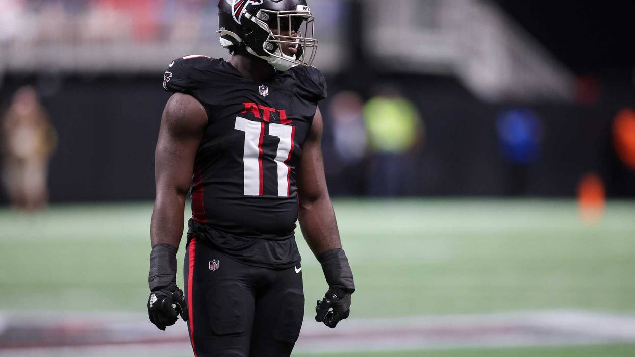 Atlanta Falcons linebacker Jalon Walker