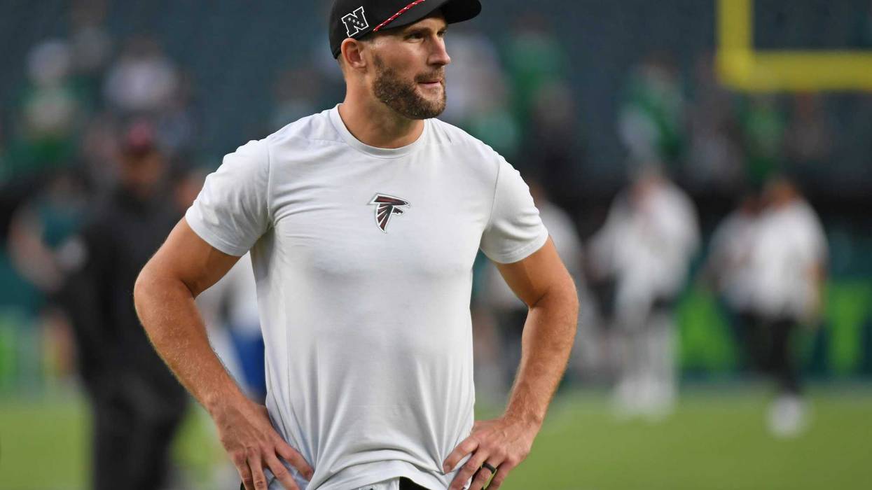 Atlanta Falcons quarterback Kirk Cousins (18) during pre-game warms against the Philadelphia Eagles at Lincoln Financial Field.