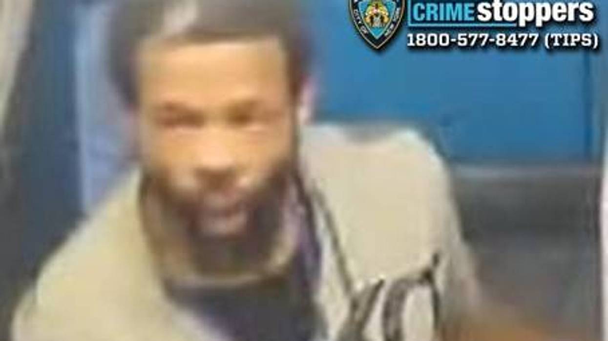 Man, 35, stabbed in the head at Times Square subway station: NYPD