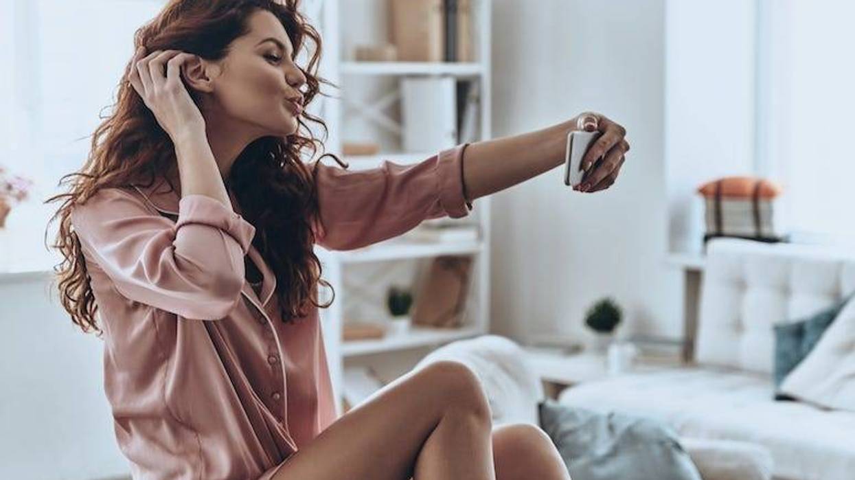 Attractive Woman, Young, Selfie, Duck Face, Phone