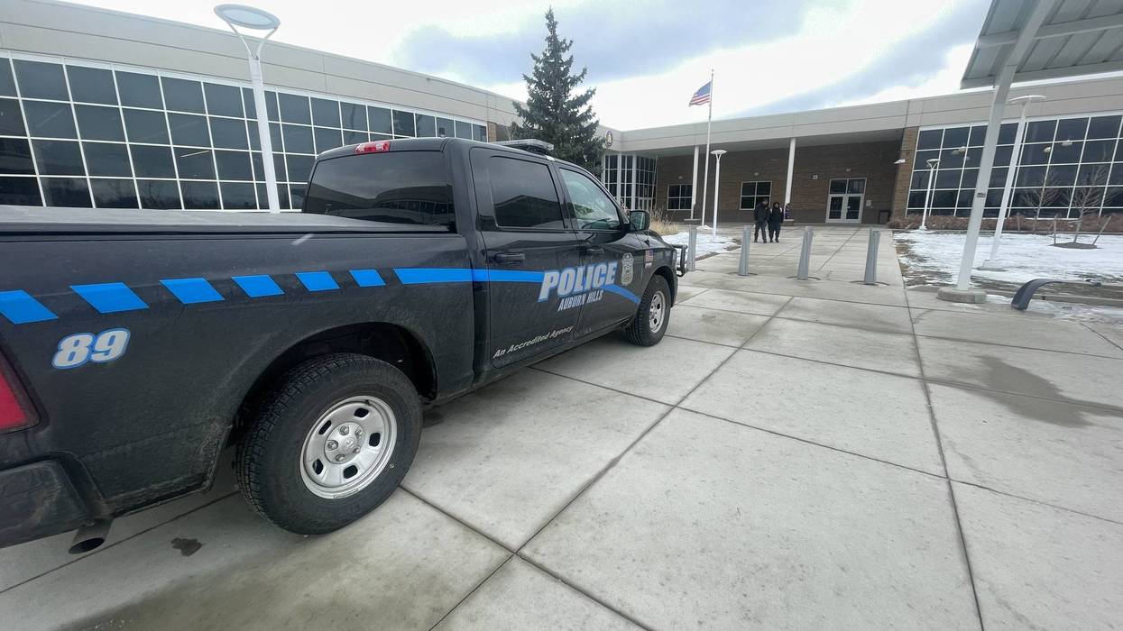 Auburn Hills PD vehicle at Avondale HS