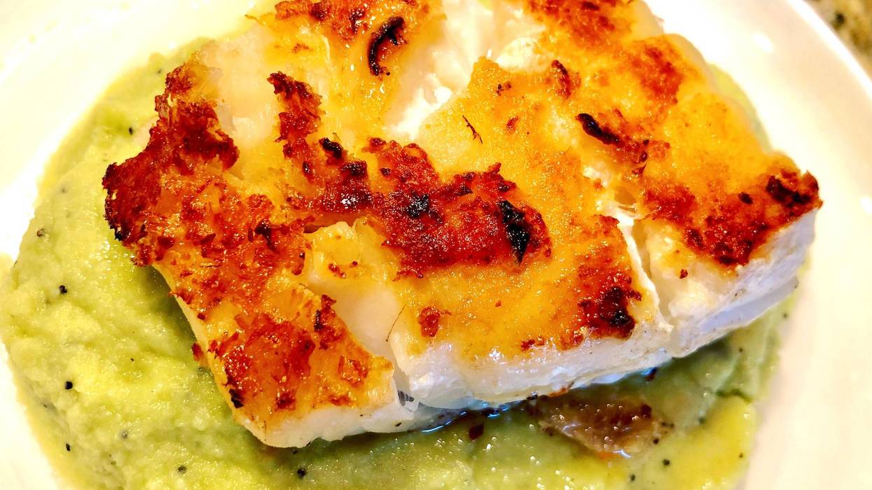 Avocado Cauliflower Puree with Seared Cod