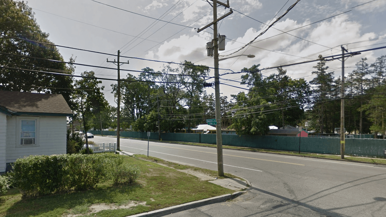 Babylon Turnpike and Oak Street where shooting happened