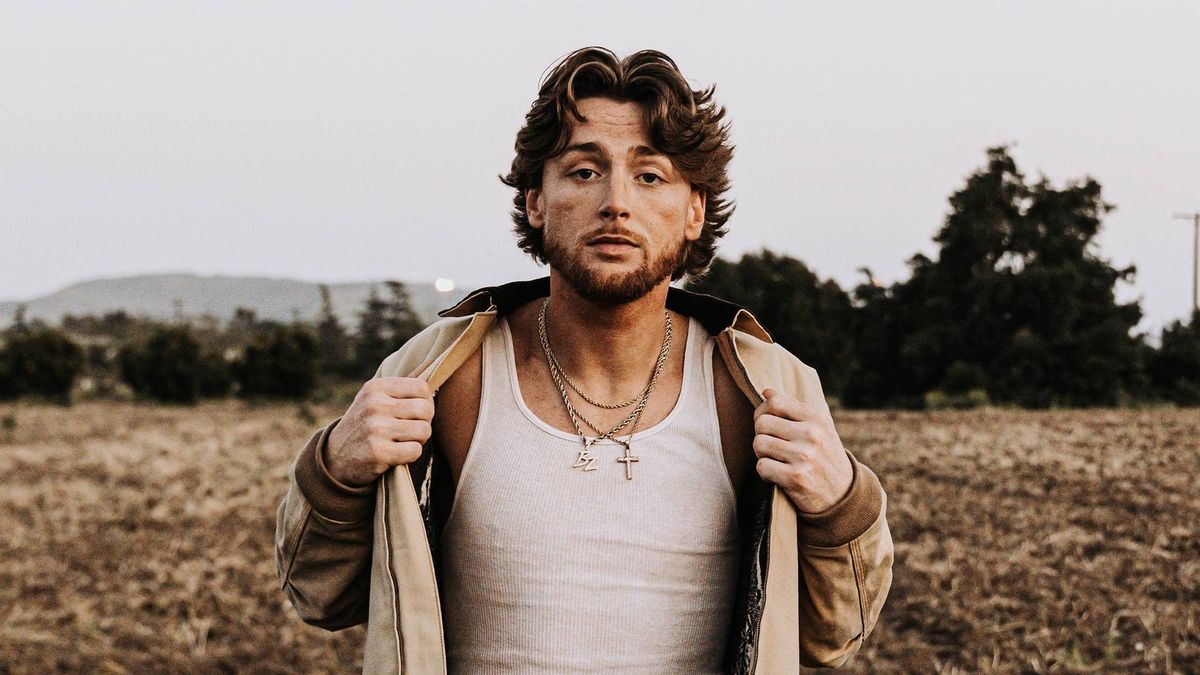 Bailey Zimmerman at Ascend Amphitheater (Nashville) date: 5/2/2026