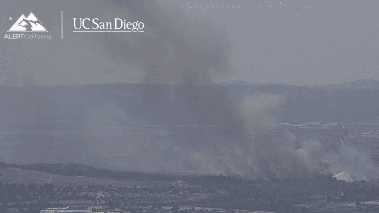 4 injured in Bain Fire in Santa Ana River bottom