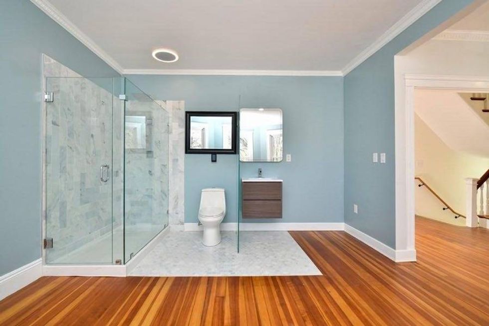 Bathroom with no doors