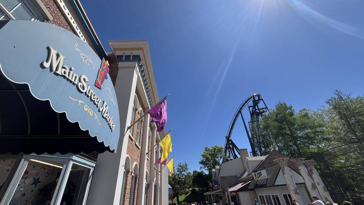 Batman The Ride is seen in the background from the 1904 World's Fair entrance plaza to Six Flags St. Louis in 2026.