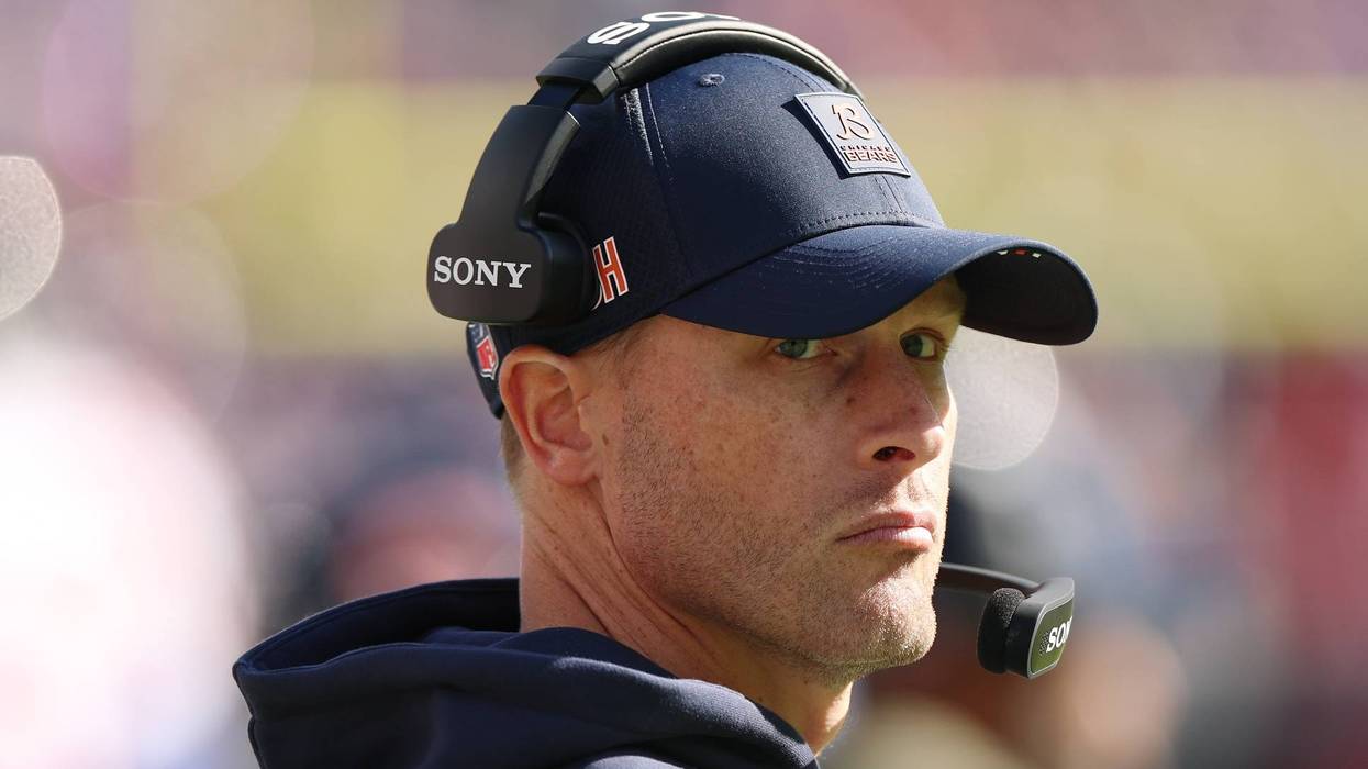 Ben Johnson remains mum on Bears' starting quarterback against Jets