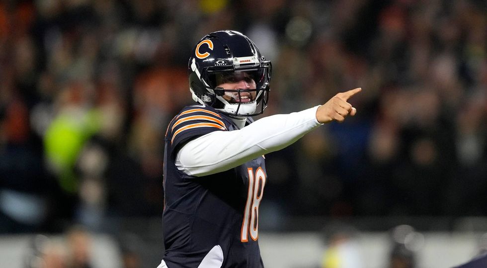 Bears' quarterback situation remains fluid as they hope for the best with Caleb Williams' recovery