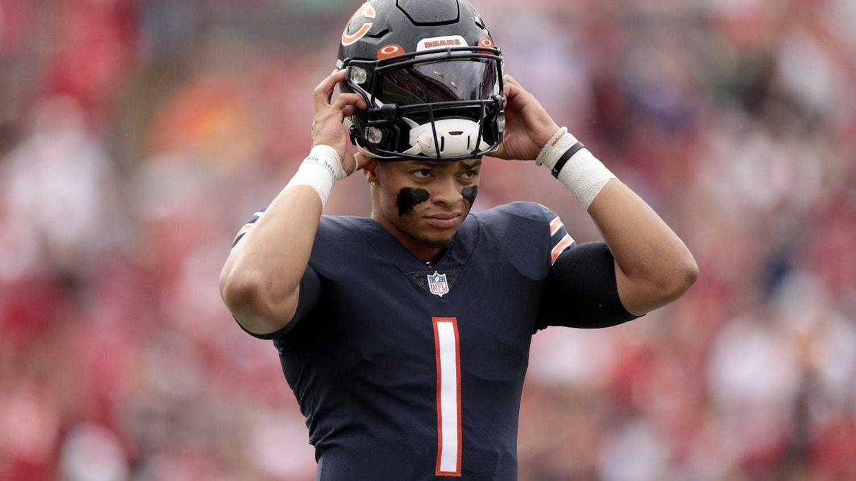 Bears quarterback Justin Fields