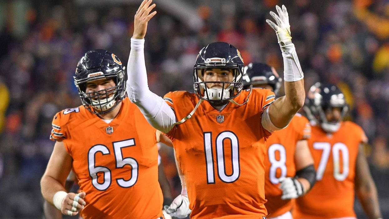 Bears quarterback Mitchell Trubisky (10)