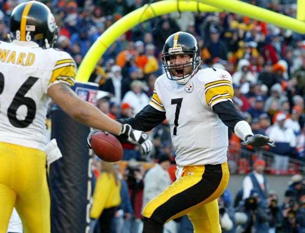 Ben Roethlisberger celebrating TD v Denver