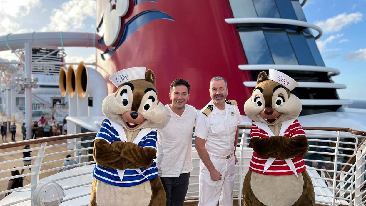 Bennett chats with Darren on what's aboard the Disney Treasure