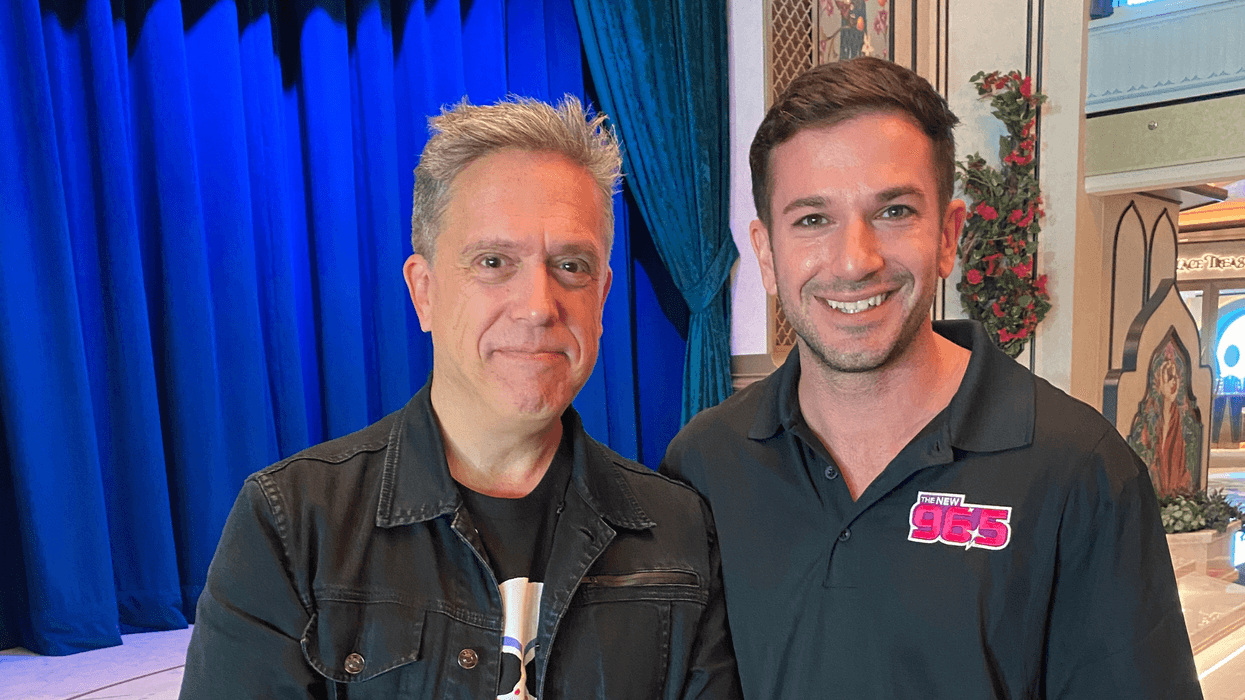 Bennett chats with Lee Unkrich, Film Director, Editor, Writer, Director of Disney • PIXAR’s Coco