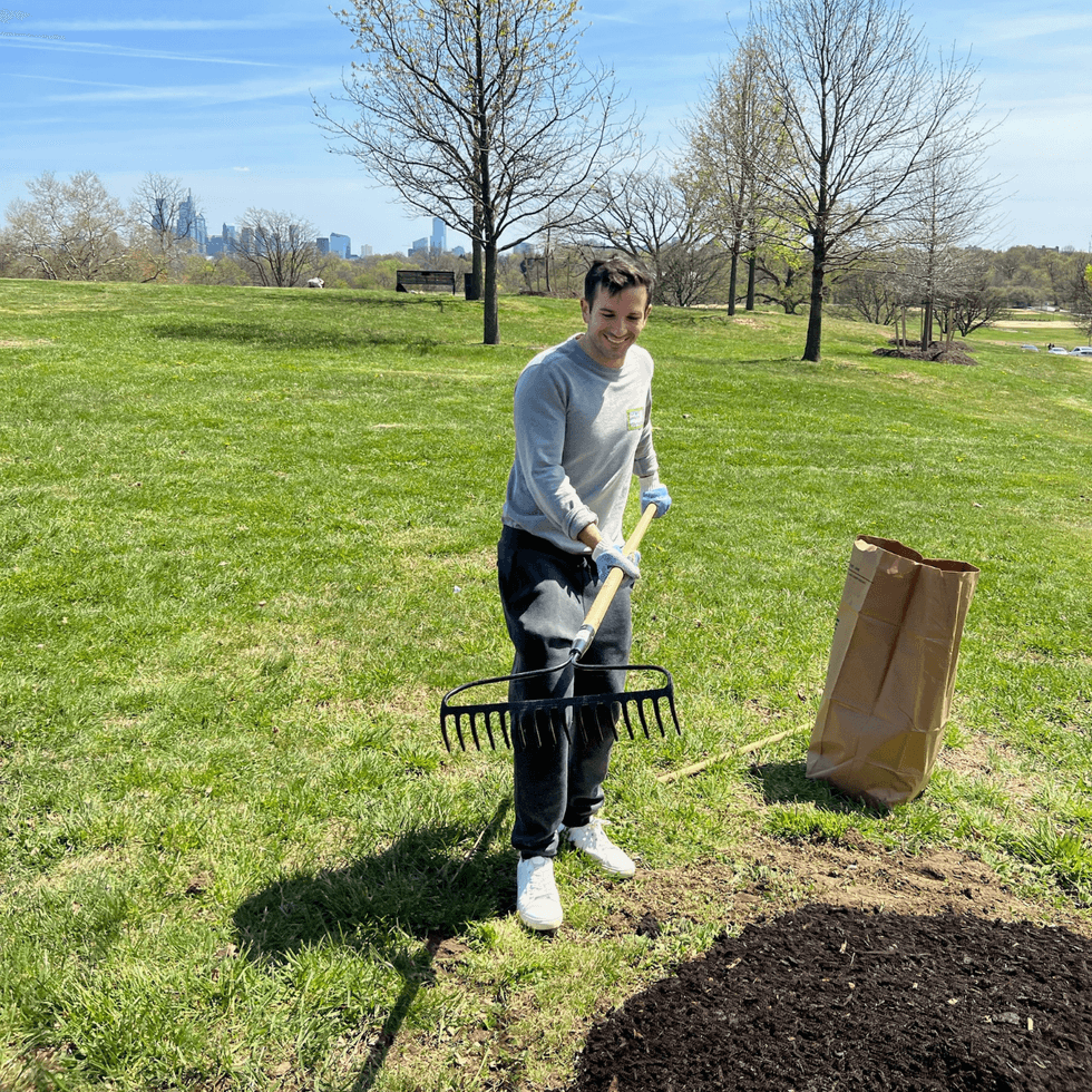 Bennett from 96.5 TDY cleaning up Fairmount Park
