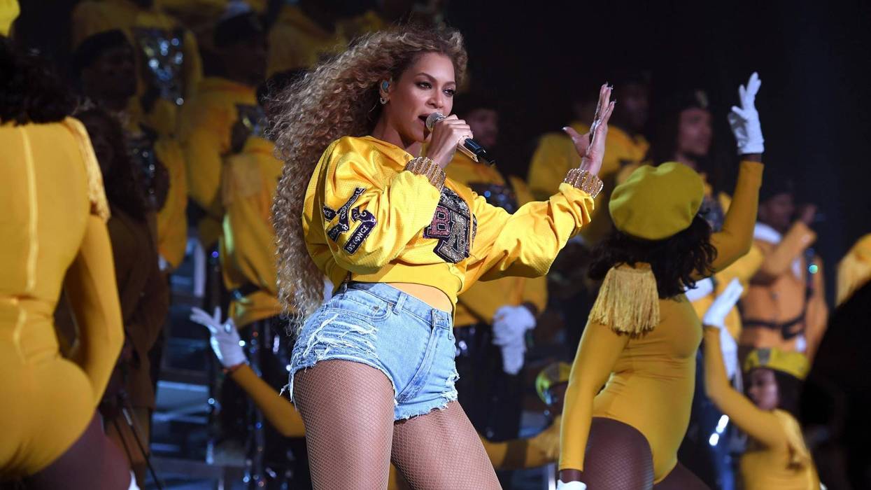 Beyoncé (finally) posted an Instagram Story on Monday night -- and chose to make her debut all about her fans, and their choreography to her new single.